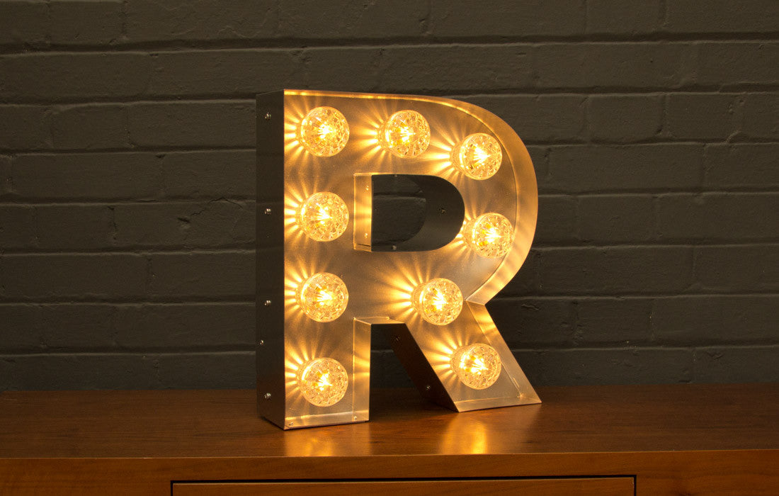 Light Letter R
