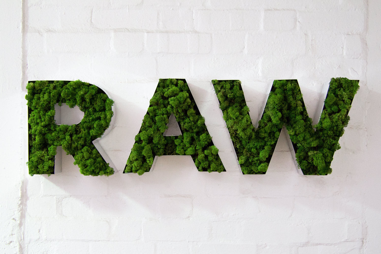 Moss Sign