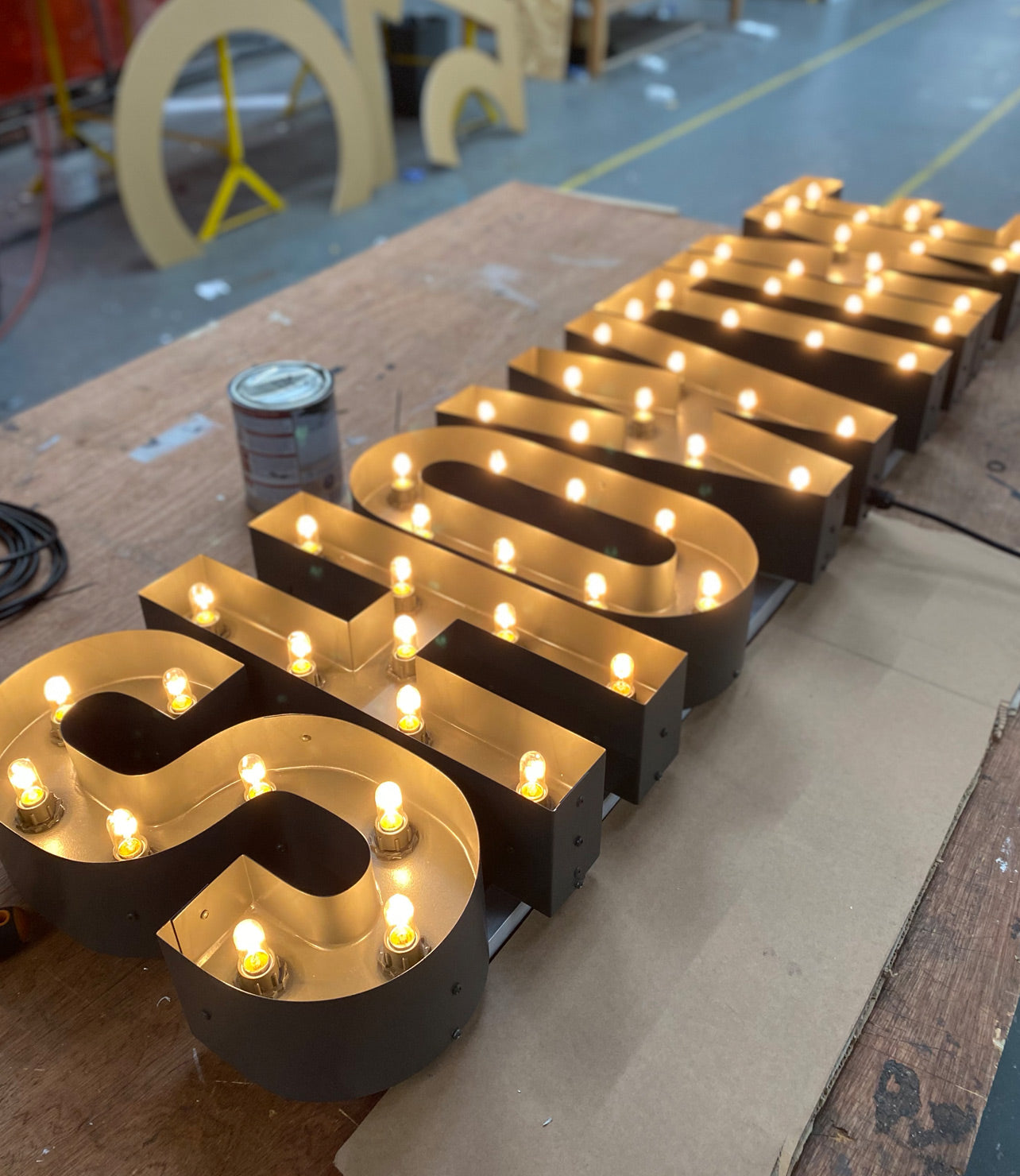 Showtime light up letters