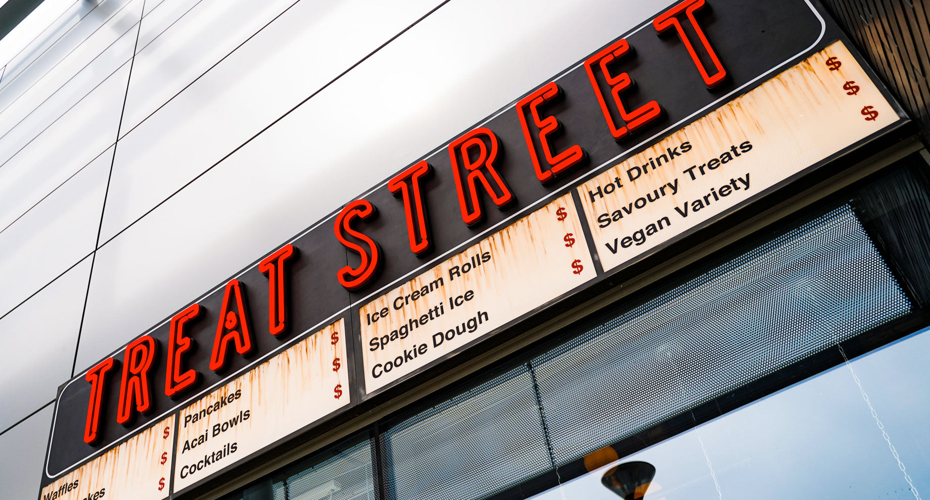 treat street restaurant signs